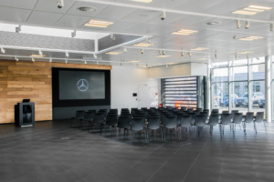 Kundenzentrum Daimler AG, Südflügel mit Bestuhlung